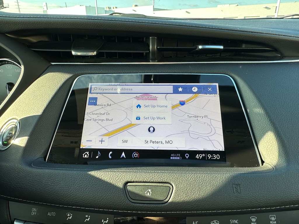 Cadillac XT4 Vehicle Full-screen Gallery Image 28