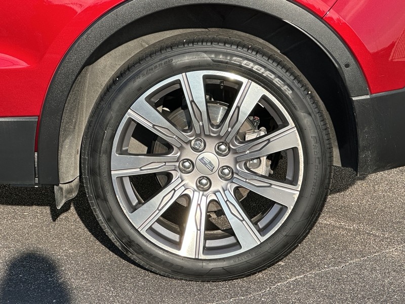 Cadillac XT4 Vehicle Full-screen Gallery Image 09