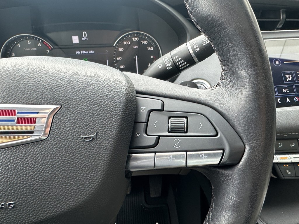 Cadillac XT4 Vehicle Full-screen Gallery Image 22