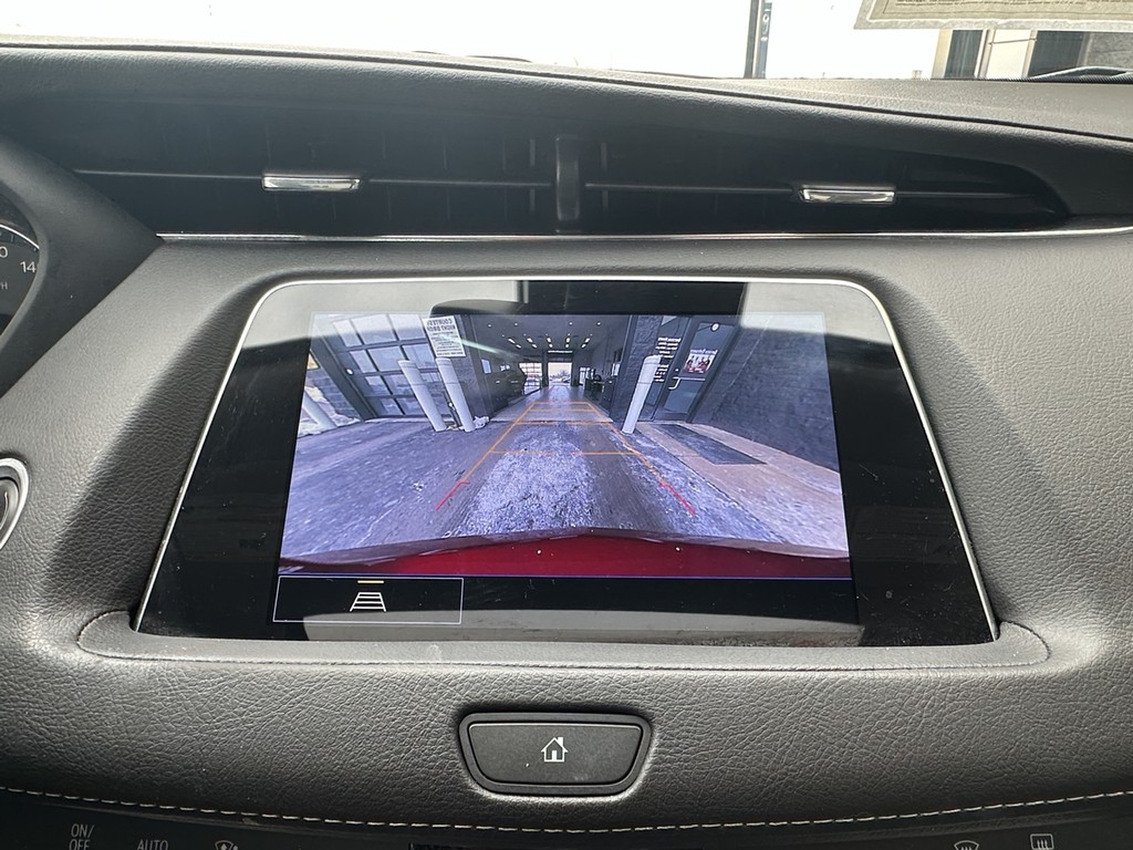 Cadillac XT4 Vehicle Full-screen Gallery Image 25