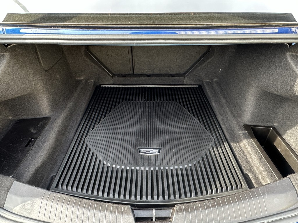 Cadillac CT5 Vehicle Full-screen Gallery Image 07