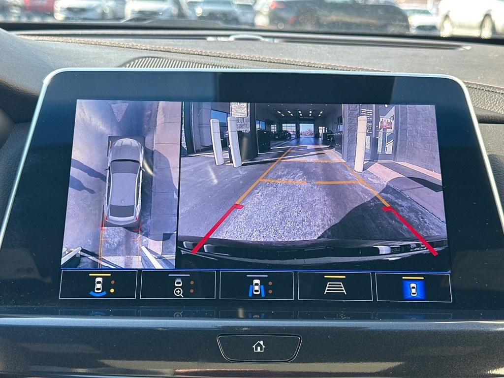 Cadillac CT5-V Vehicle Full-screen Gallery Image 25