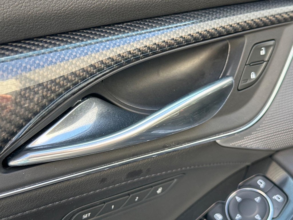 Cadillac CT5-V Vehicle Full-screen Gallery Image 18