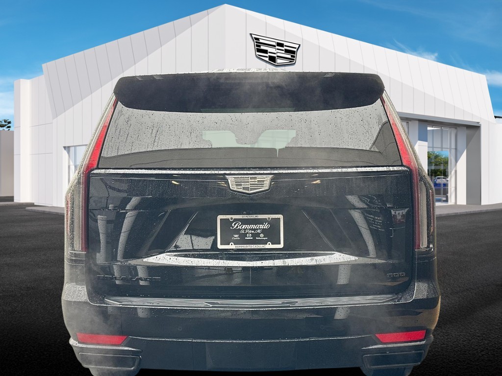 Cadillac Escalade Vehicle Full-screen Gallery Image 03