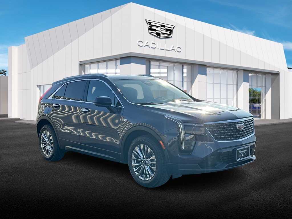 Cadillac XT4 Vehicle Full-screen Gallery Image 03