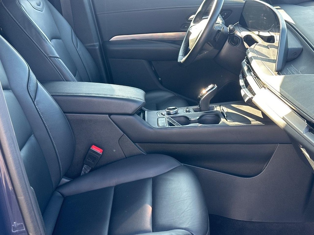 Cadillac XT4 Vehicle Full-screen Gallery Image 17