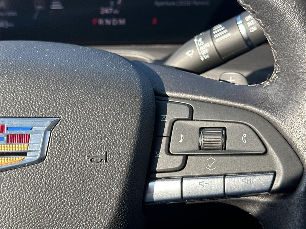 Cadillac XT4 Vehicle Full-screen Gallery Image 24