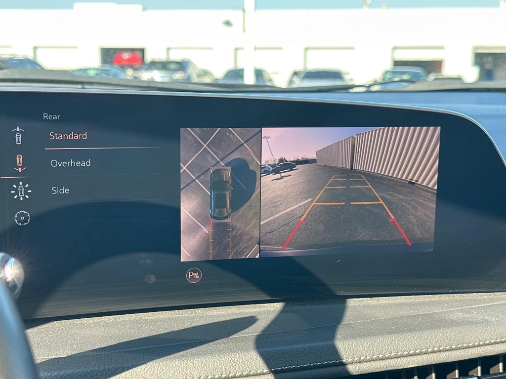 Cadillac XT4 Vehicle Full-screen Gallery Image 27