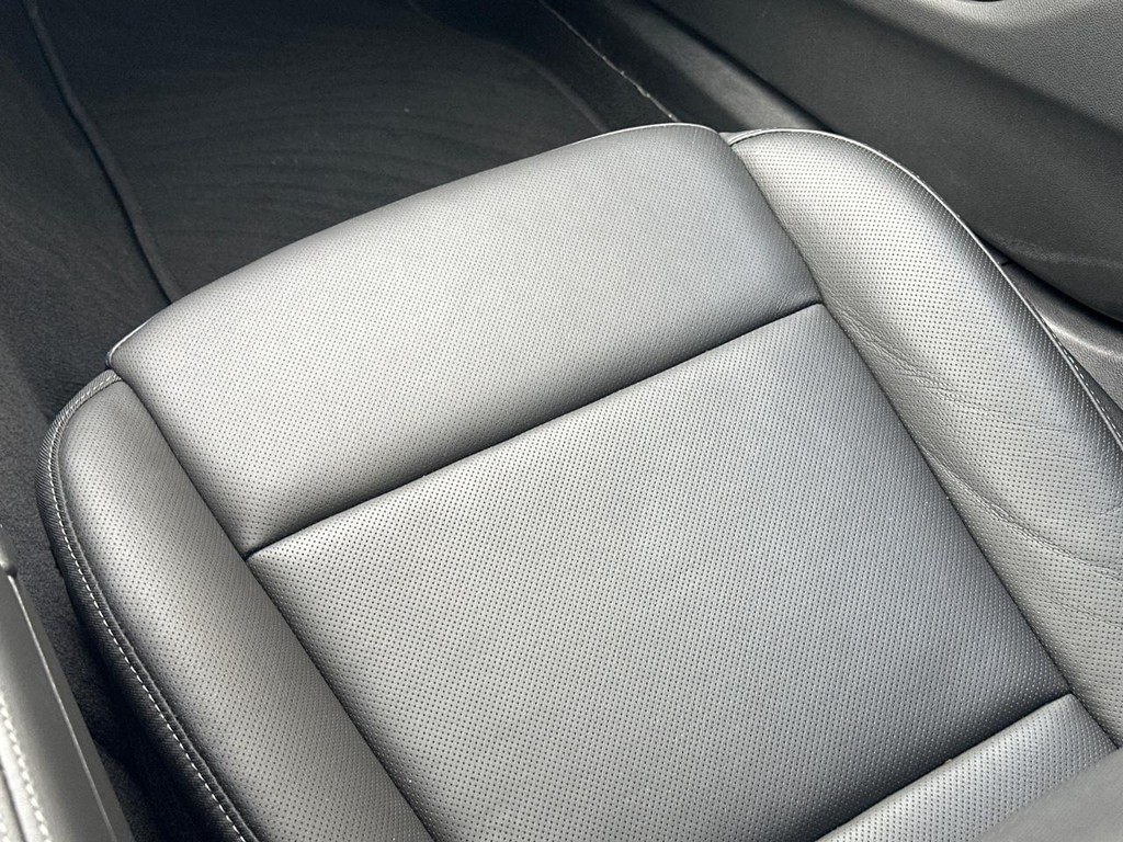 Cadillac CT5 Vehicle Full-screen Gallery Image 14