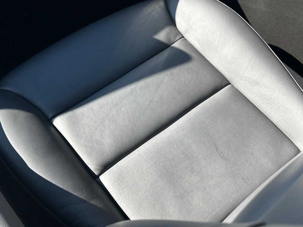 Cadillac XT4 Vehicle Full-screen Gallery Image 12