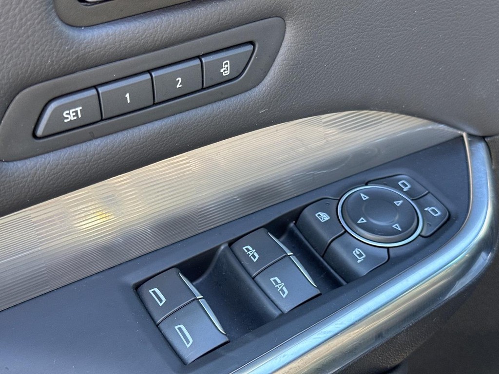 Cadillac XT4 Vehicle Full-screen Gallery Image 17