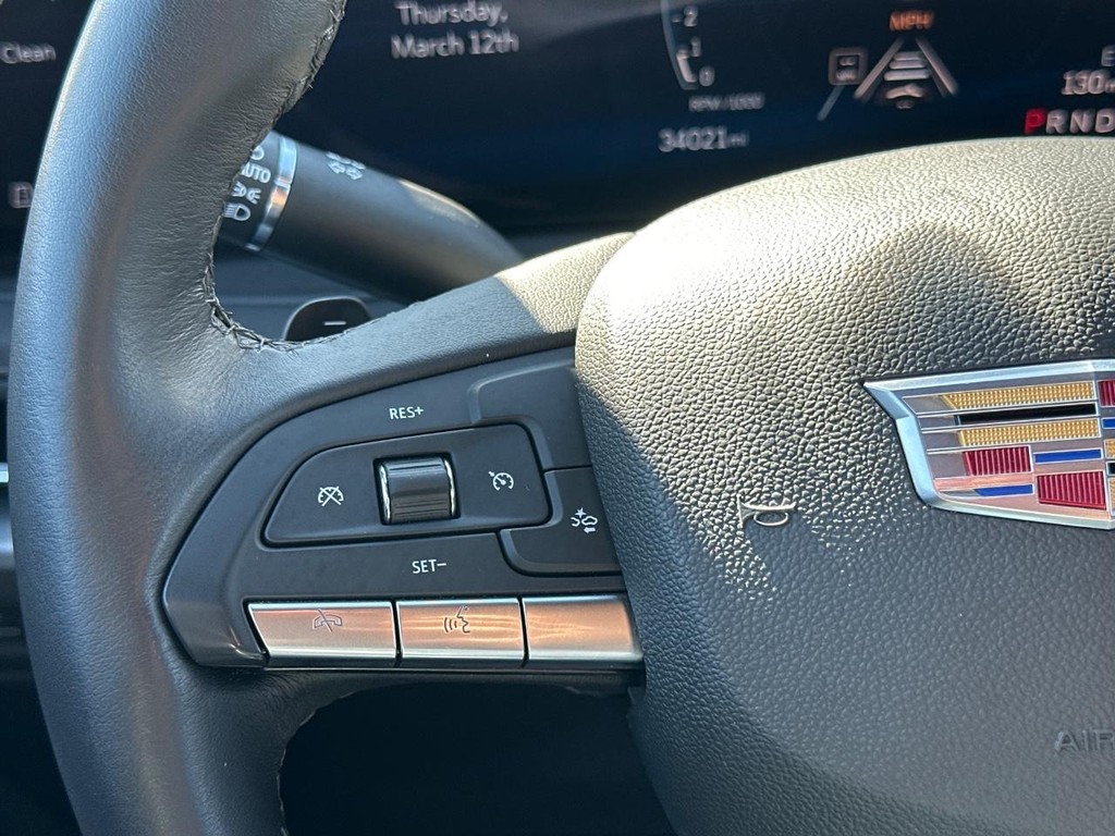 Cadillac XT4 Vehicle Full-screen Gallery Image 19