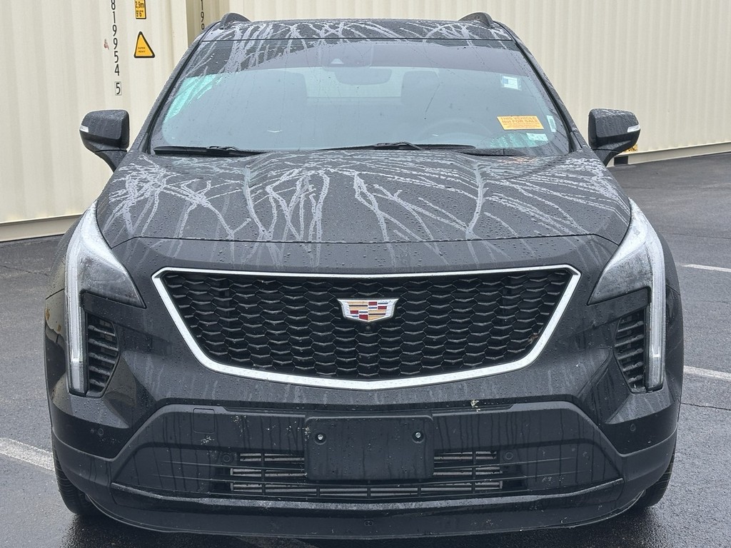 Cadillac XT4 Vehicle Full-screen Gallery Image 02
