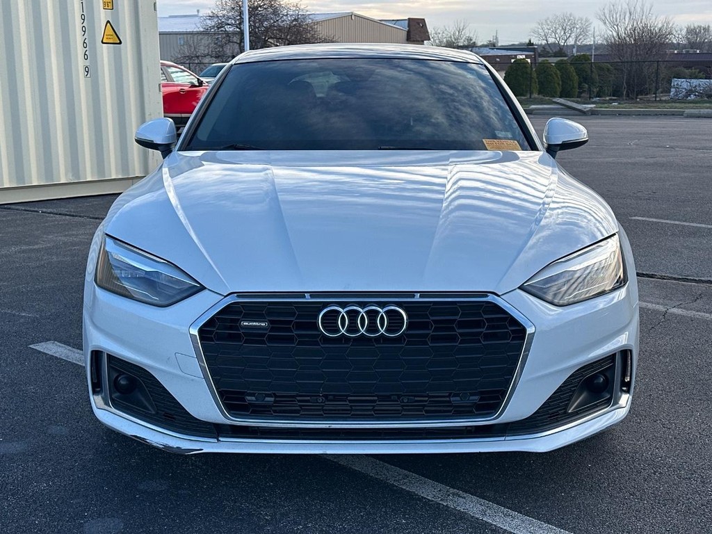 Audi A5 Sportback Vehicle Full-screen Gallery Image 02