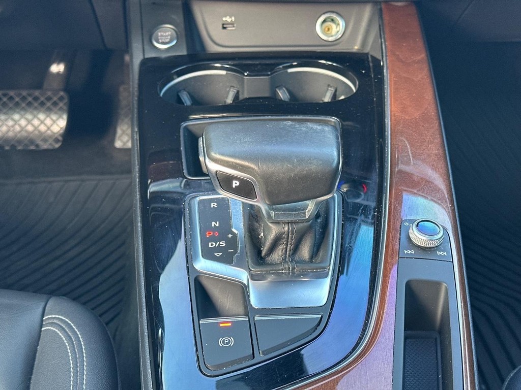 Audi A5 Sportback Vehicle Full-screen Gallery Image 15