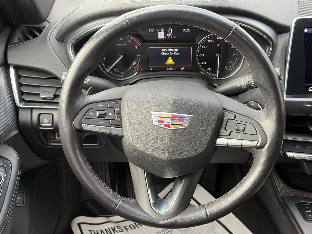 Cadillac CT5 Vehicle Full-screen Gallery Image 10