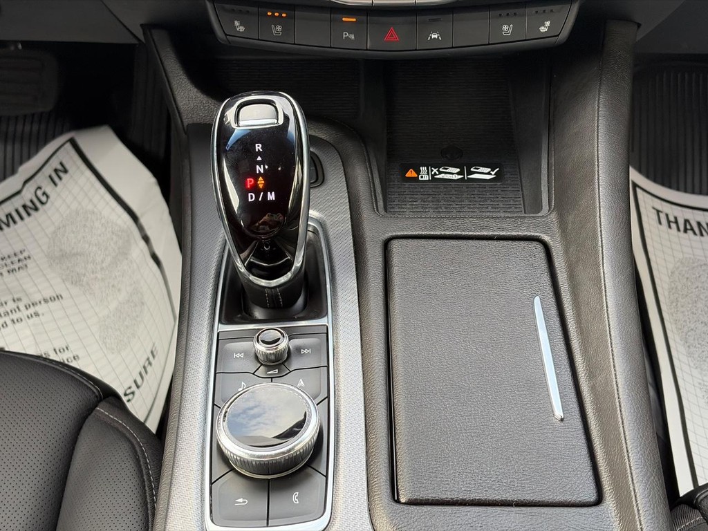 Cadillac CT5 Vehicle Full-screen Gallery Image 12