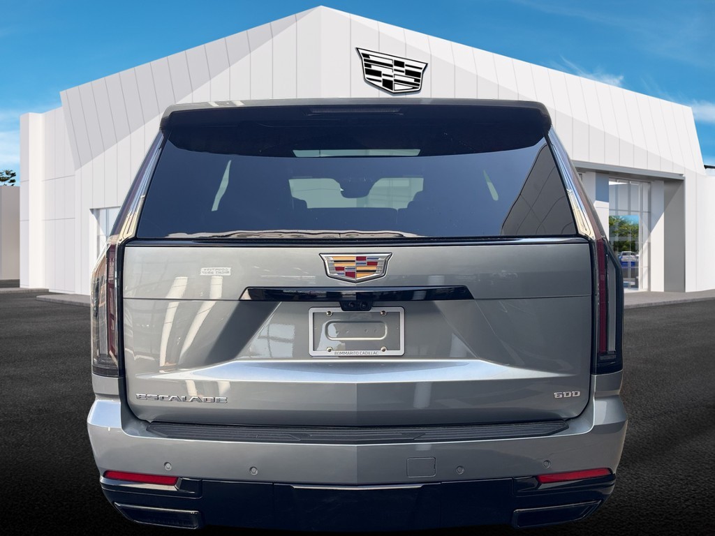 Cadillac Escalade Vehicle Full-screen Gallery Image 03