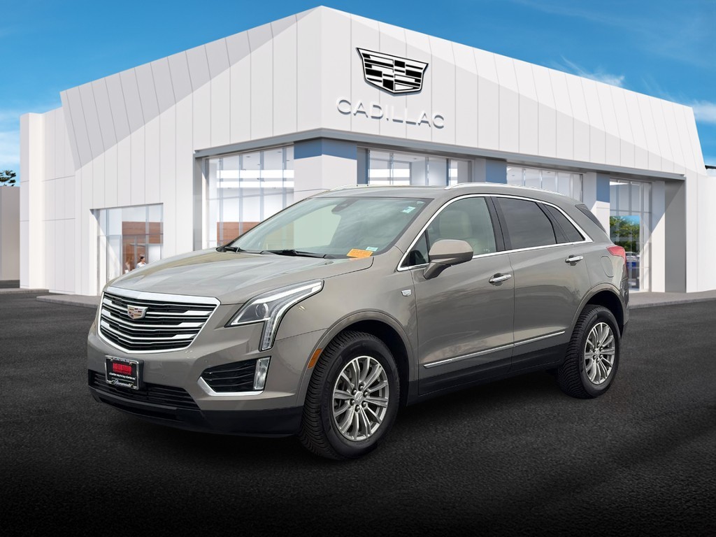 Cadillac XT5 Vehicle Full-screen Gallery Image 01