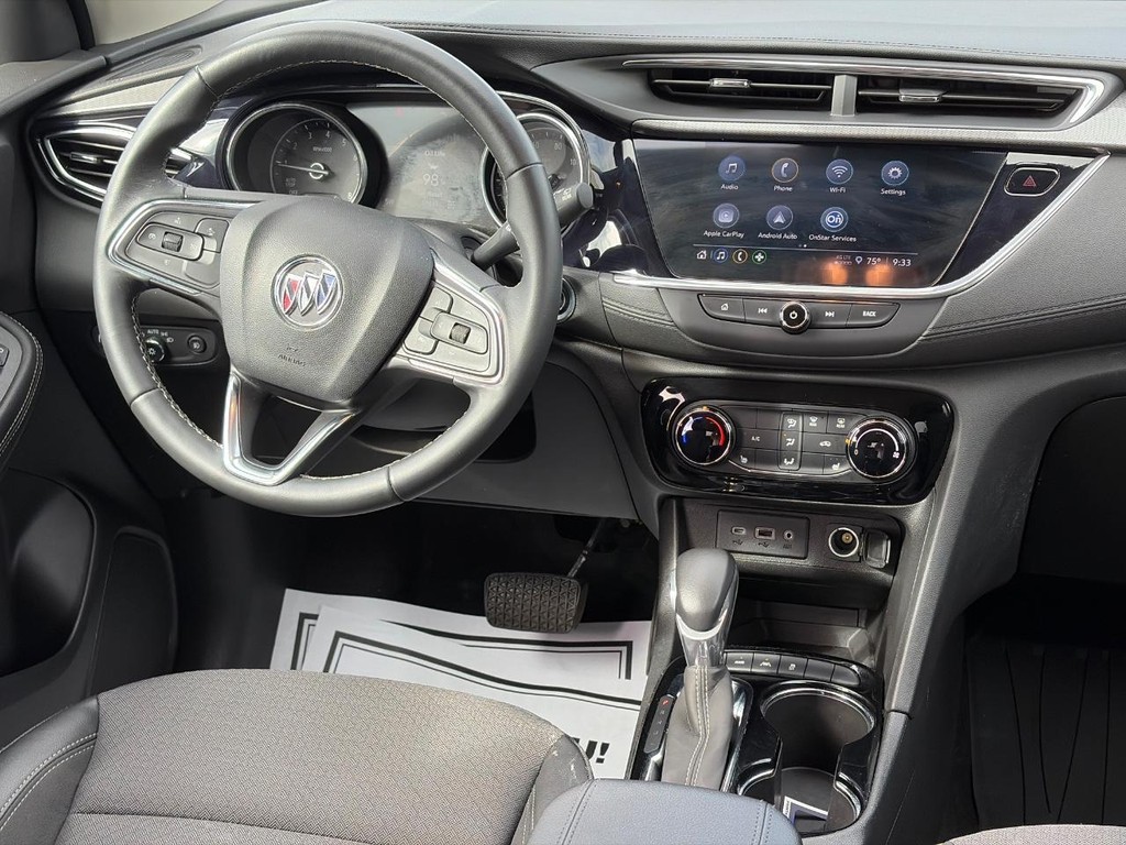 Buick Encore GX Vehicle Full-screen Gallery Image 12