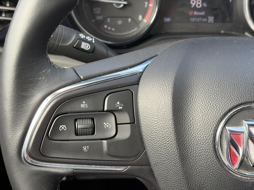 Buick Encore GX Vehicle Full-screen Gallery Image 23