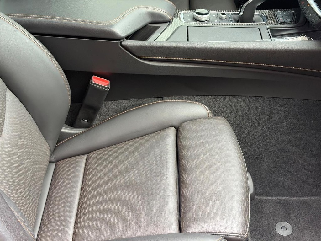 Cadillac CT5 Vehicle Full-screen Gallery Image 13