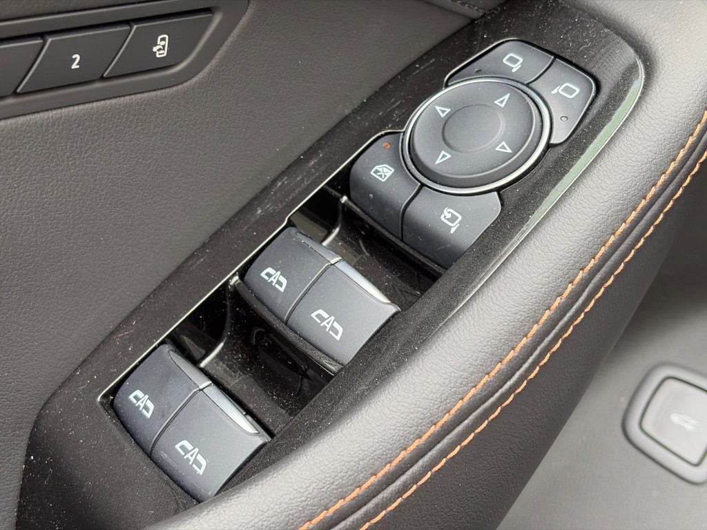 Cadillac CT5 Vehicle Full-screen Gallery Image 17