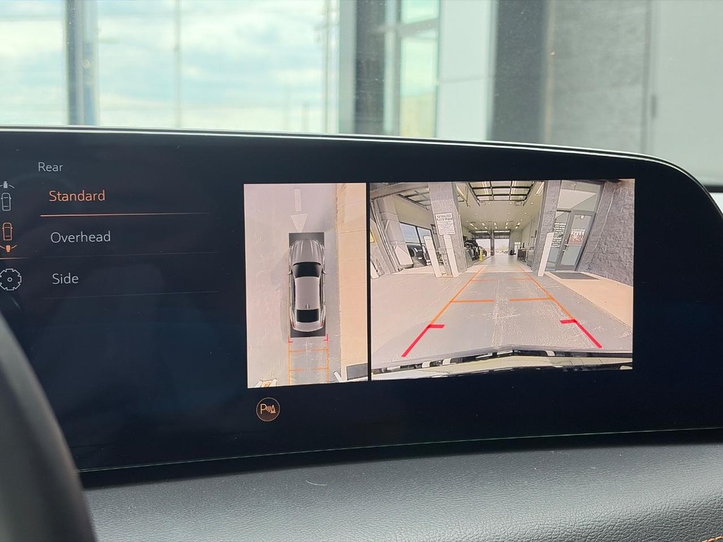 Cadillac CT5 Vehicle Full-screen Gallery Image 23