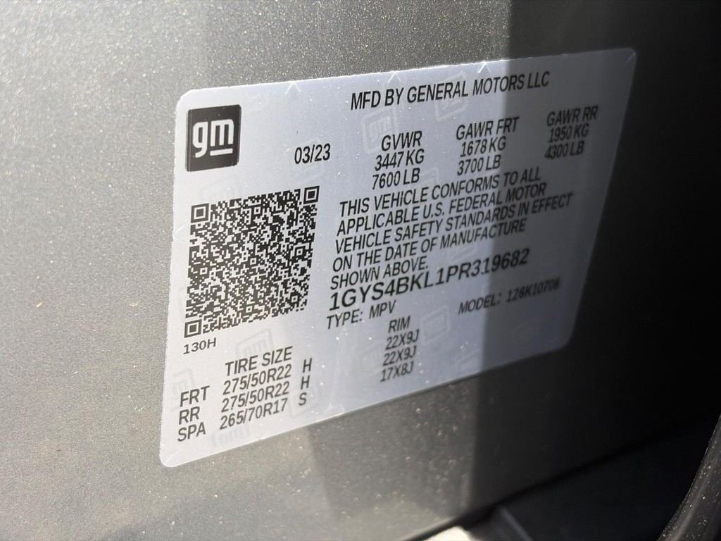 Cadillac Escalade Vehicle Full-screen Gallery Image 21