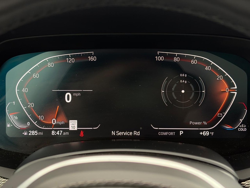 BMW X5 Vehicle Full-screen Gallery Image 27