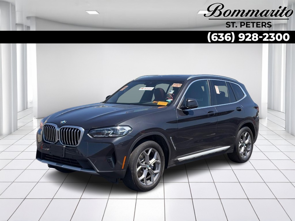 BMW X3 Vehicle Full-screen Gallery Image 01
