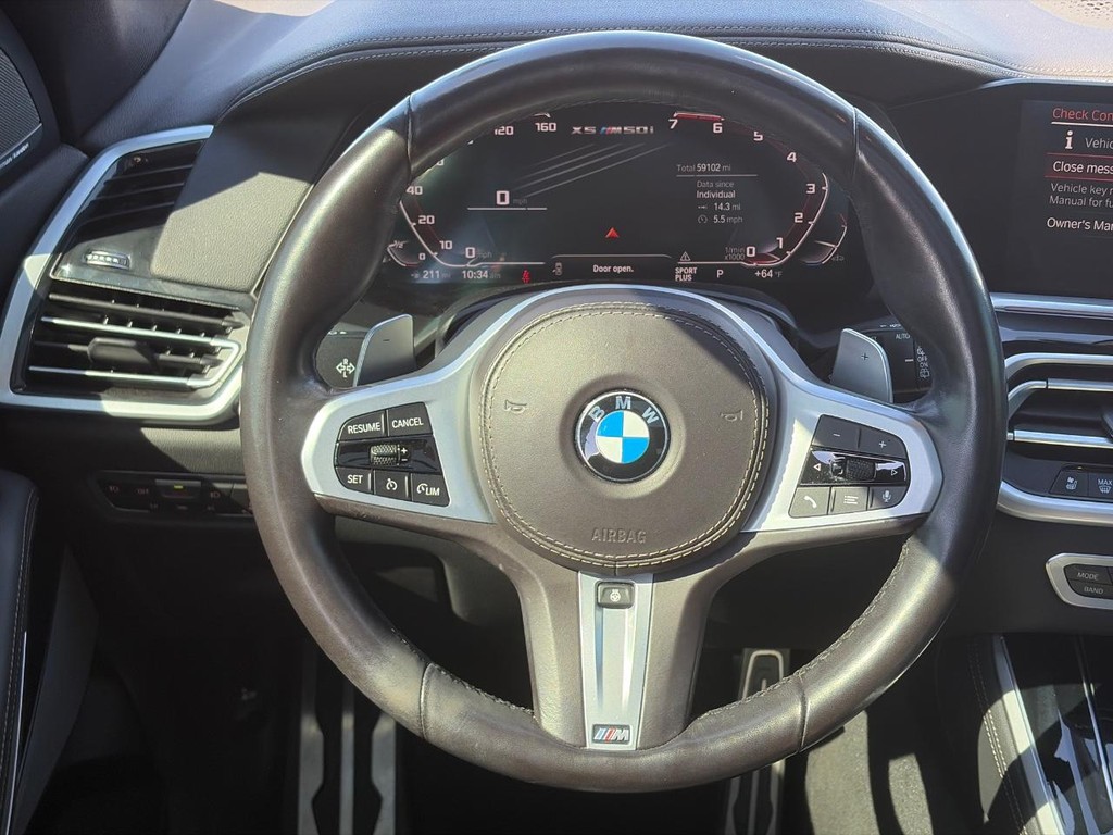 BMW X5 Vehicle Full-screen Gallery Image 14