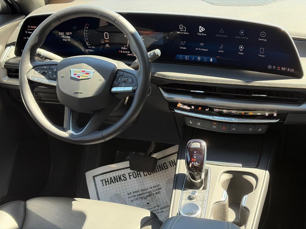 Cadillac XT4 Vehicle Full-screen Gallery Image 10