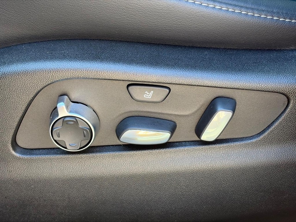 Cadillac XT4 Vehicle Full-screen Gallery Image 17