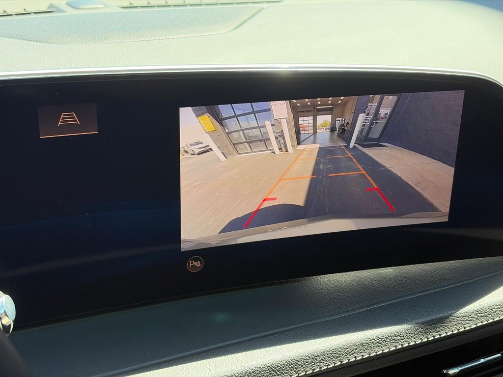 Cadillac XT4 Vehicle Full-screen Gallery Image 25