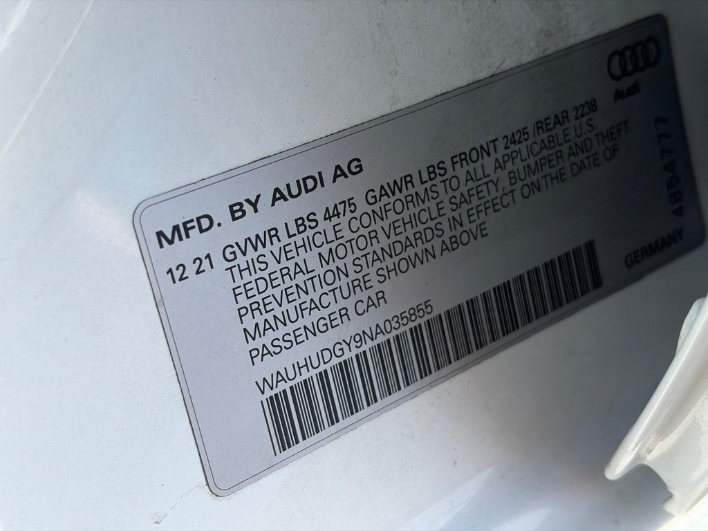 Audi A3 Vehicle Full-screen Gallery Image 24