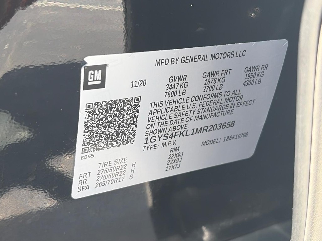 Cadillac Escalade Vehicle Full-screen Gallery Image 25