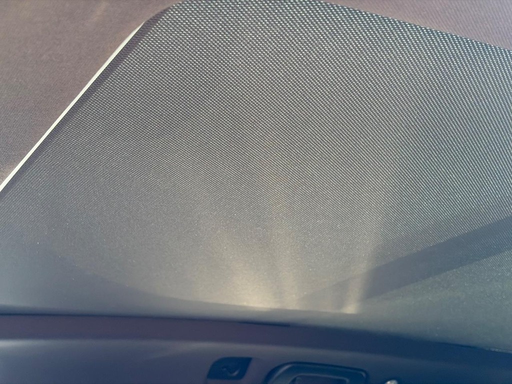 Audi Q7 Vehicle Full-screen Gallery Image 05