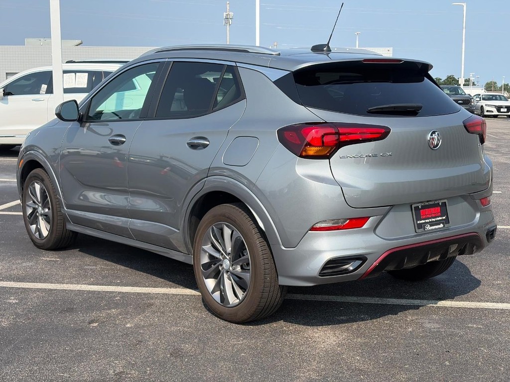 Buick Encore GX Vehicle Full-screen Gallery Image 07