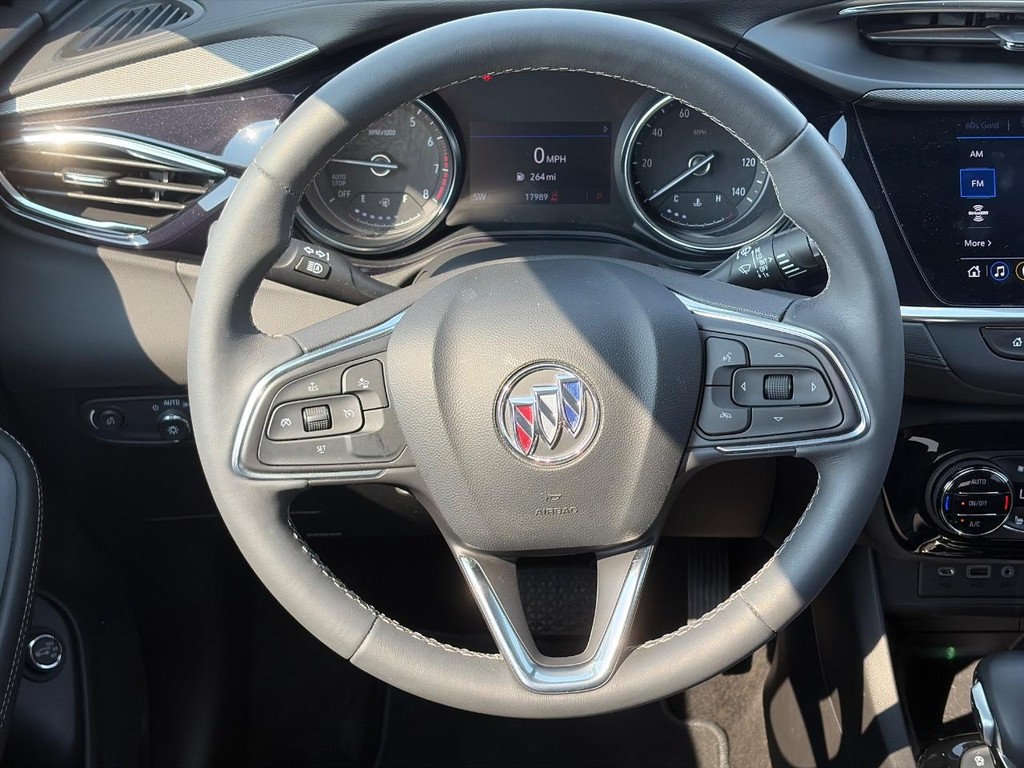 Buick Encore GX Vehicle Full-screen Gallery Image 12