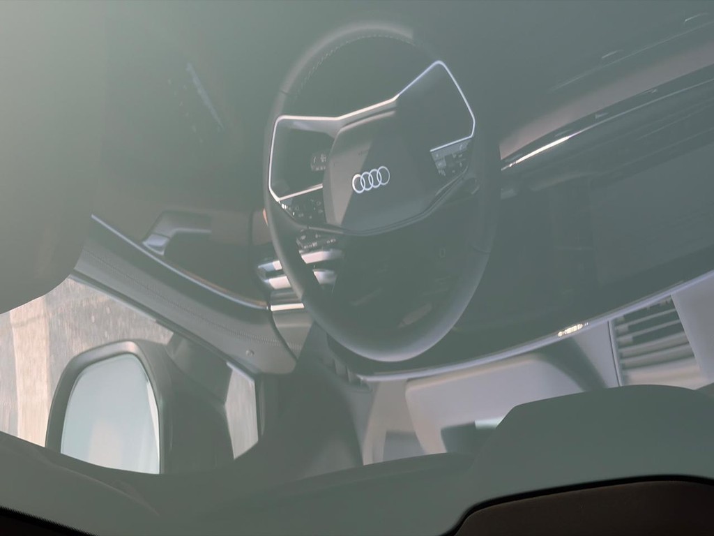 Audi A6 Sedan Vehicle Full-screen Gallery Image 12