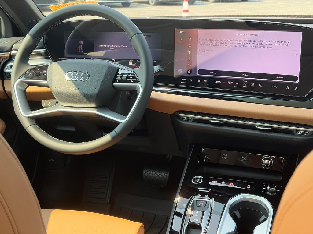 Audi A6 Sedan Vehicle Full-screen Gallery Image 13
