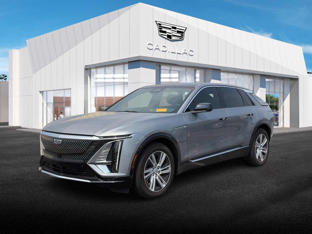 Cadillac LYRIQ Vehicle Full-screen Gallery Image 01