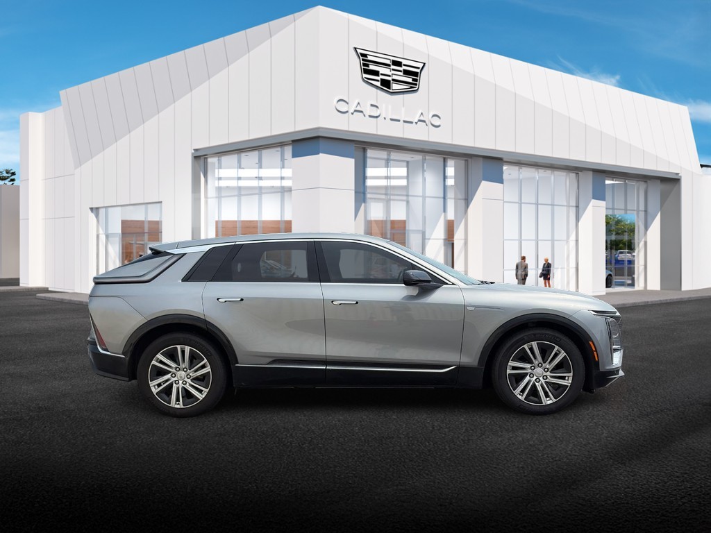 Cadillac LYRIQ Vehicle Full-screen Gallery Image 04