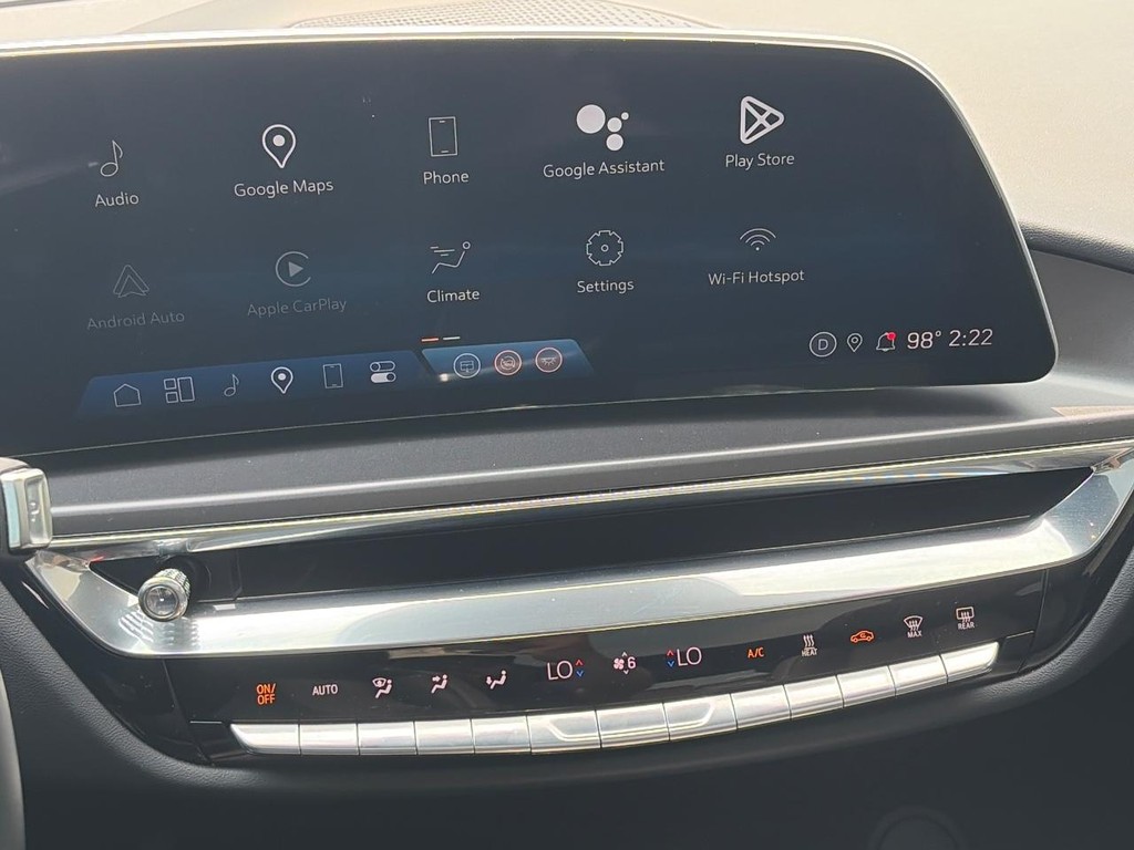 Cadillac LYRIQ Vehicle Full-screen Gallery Image 15
