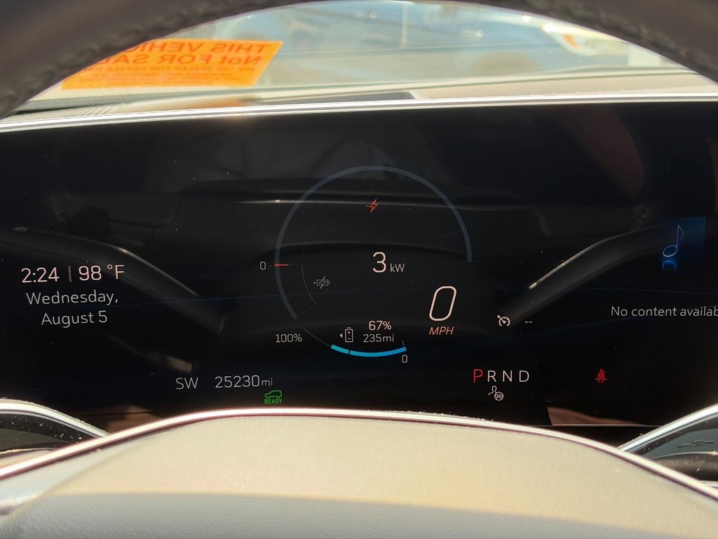 Cadillac LYRIQ Vehicle Full-screen Gallery Image 27