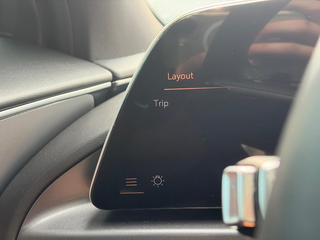 Cadillac LYRIQ Vehicle Full-screen Gallery Image 28