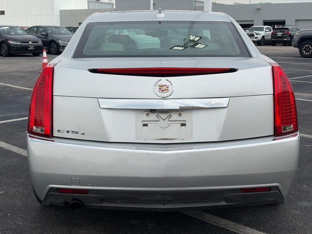 Cadillac CTS Sedan Vehicle Full-screen Gallery Image 03