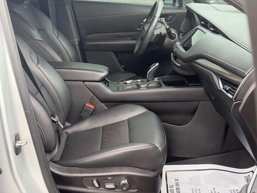 Cadillac XT4 Vehicle Full-screen Gallery Image 18