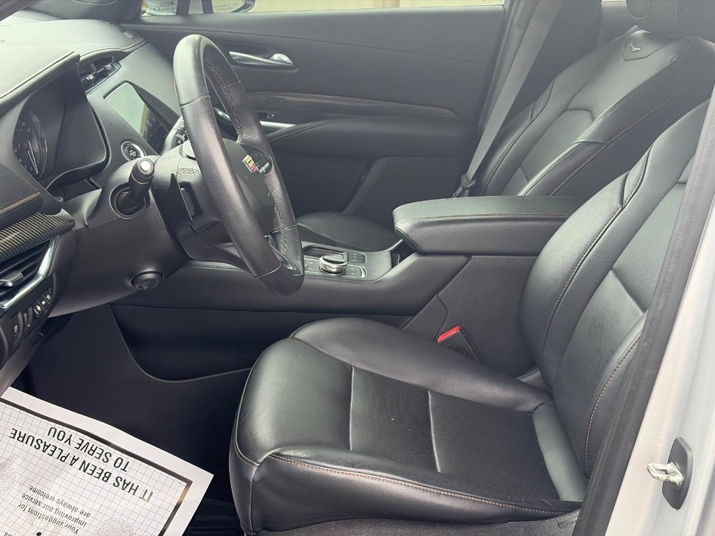 Cadillac XT4 Vehicle Full-screen Gallery Image 19